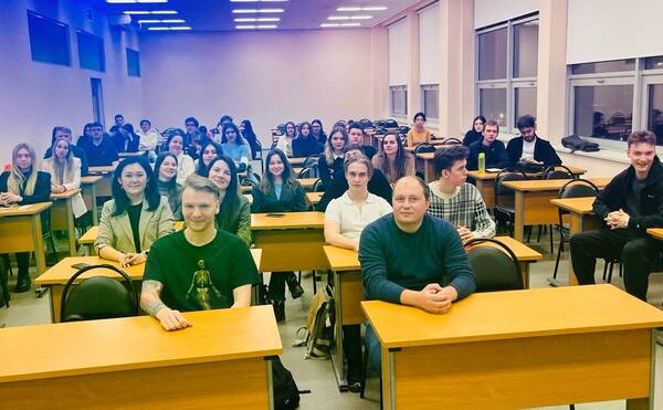 14 декабря 2023 г. Компания Банки.ру провела лекцию «Как начать работать в финтехе».