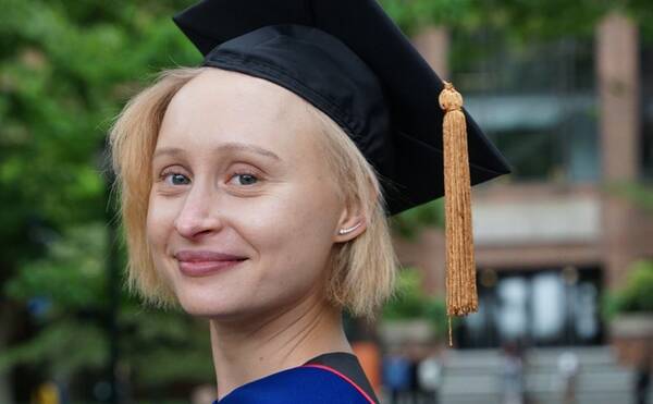 «У нас в целом была такая культура, что стремление в науку поощрялось». Интервью с Ириной Лунёвой (ЭФ'19)