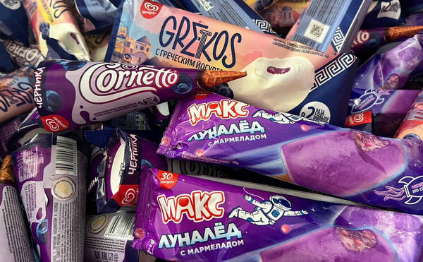 Прошла ежегодная акция от Unilever в России «Мороженое первокурсникам»
