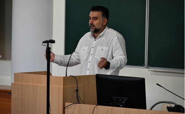 Бизнес-день в МГУ: бизнес-семинар с предпринимателем «Идеи в области цифровых продуктов»