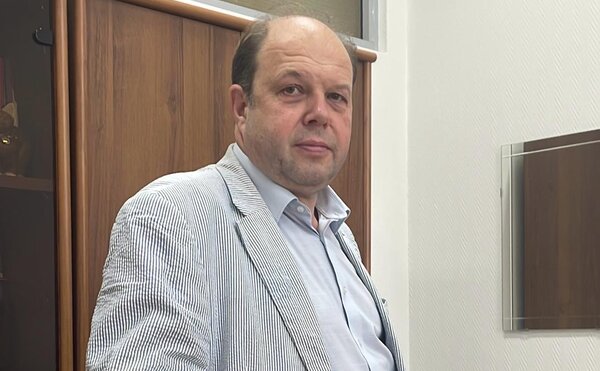 RTVI и директор Центра исследования экономической политики ЭФ Олег Буклемишев о том, почему рубль укрепился вопреки санкциям, какие риски несет переукрепление рубля и чего ожидать в ближайшем будущем