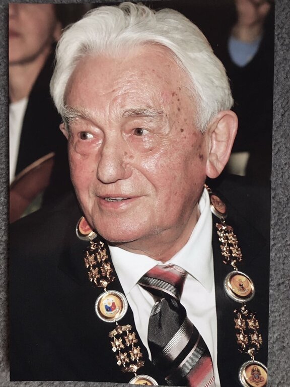 Л. А. Костин