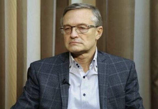 Коммерсант и заведующий лабораторией сравнительного исследования социально-экономических систем ЭФ Андрей Колганов о вероятном ужесточении санкций против России и о том, как изменится текущая ситуация, если законопроект об ужесточении все же будет принят