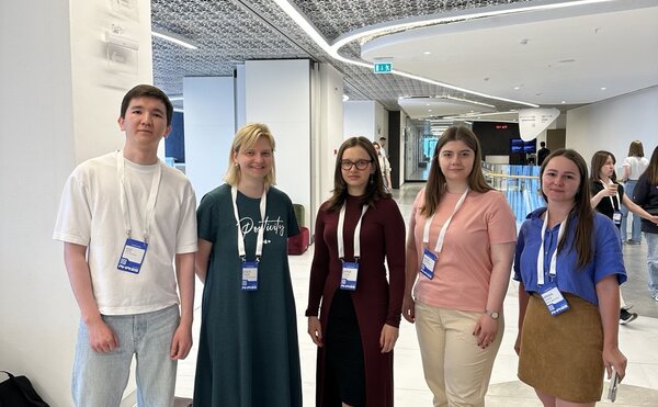 Магистранты, выпускники и преподаватели посетили конференцию AHA-25 в кластере &quot;Ломоносов&quot;
