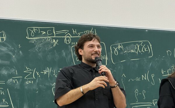 День в МГУ: бизнес-семинар «Предновогодняя плохая лекция»