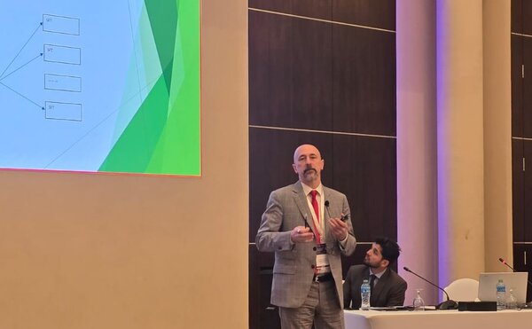 Доцент Яндиев выступил с докладом на конференции в Университете Бахрейна