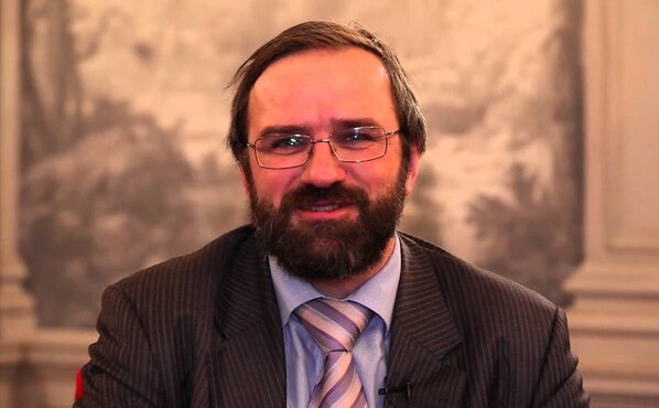 "Российская газета" и заведующий лабораторией финансовой грамотности ЭФ Ростислав Кокорев о блокировке карт за дропперство и о новом способе ЦБ снять блокировку с банковских карт