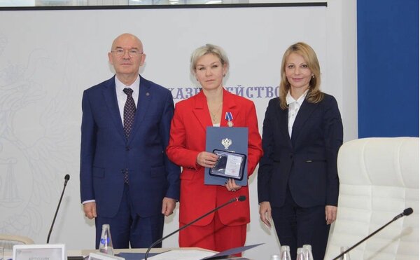 Об активном участии преподавателей кафедры учета, анализа и аудита в итоговом заседании Совета по организации внешнего контроля деятельности аудиторских организаций и их награждении ведомственными наградами Федерального казначейства