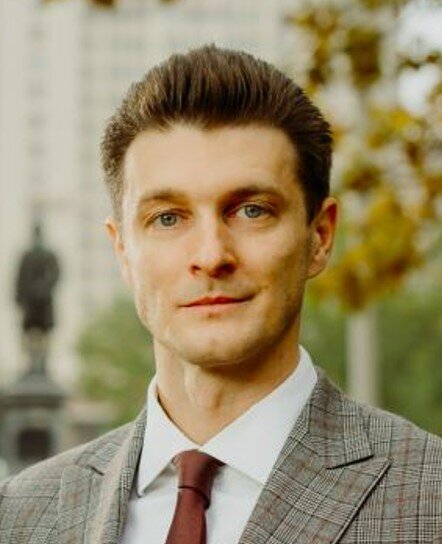 Легчаков Клим Евгеньевич (доцент, к.э.н.)