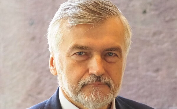 РБК и научный руководитель кафедры макроэкономической политики и стратегического управления ЭФ Андрей Клепач о любимых книгах