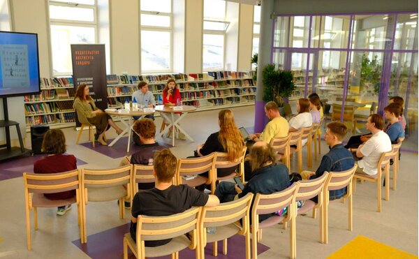 Доцент кафедры ИНХиЭУ И.Г. Чаплыгина приняла участие в обсуждении книги Б. Фридмана «Влияние религии на экономическое мышление»