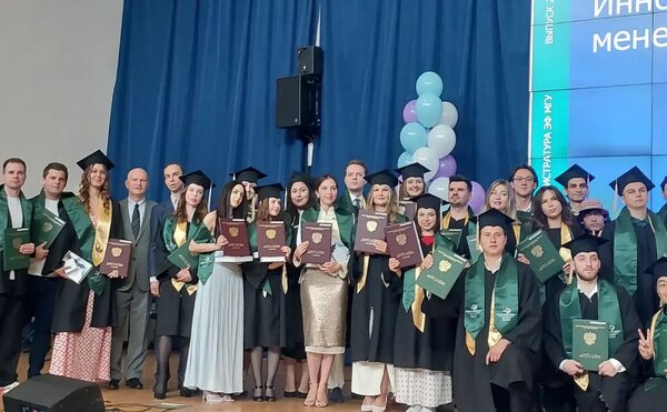 Поздравляем выпускников инновационного менеджмента 2026