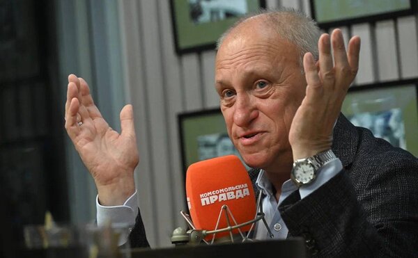 «Комсомольская правда» и декан ЭФ Александр Аузан о том, как меняется эпоха, сколько налогов на самом деле платят в России и за счет чего живет наша страна