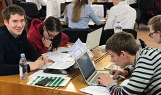 Команда студентов Первой группы экономического факультета МГУ одержала победу на III Международной олимпиаде по аналитической экономике и прогнозированию
