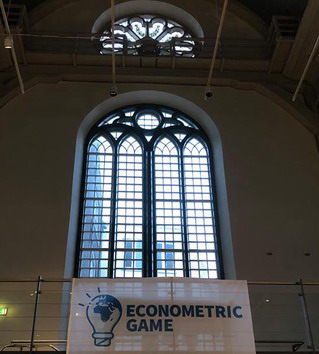 Команда ЭФ МГУ прошла в финал международных соревнований по эконометрике в Амстердаме