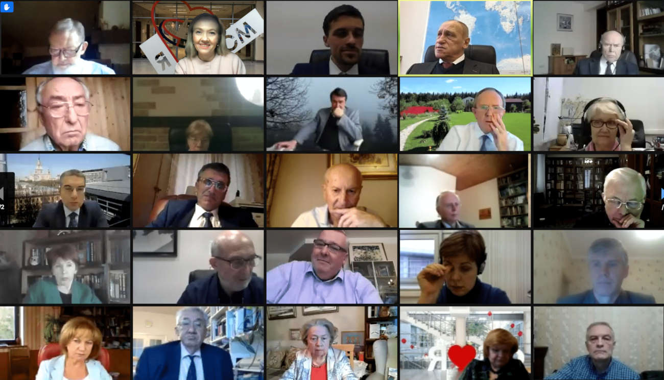 27 ноября 2020 года состоялось заседание Ученого совета экономического факультета МГУ имени М.В.Ломоносова в режиме видеоконференции на платформе Zoom
