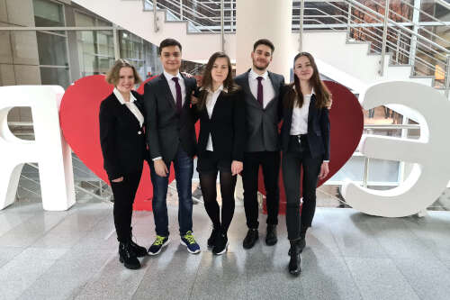 Команда МГУ в очередной раз стала чемпионом России в конкурсе CFA Research Challenge