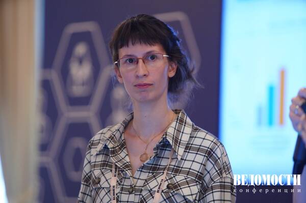 &quot;Ведомости&quot; и доцент ЭФ Елена Никишина  - про новое поколение, выходящее на рынок труда