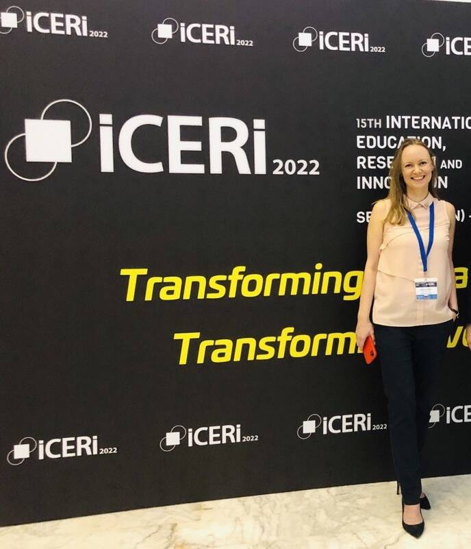 Светлана Щелокова, член Совета магистерской программы &quot;Инновационный менеджмент&quot;, представила результаты исследований на конференции ICERI2022 в Испании