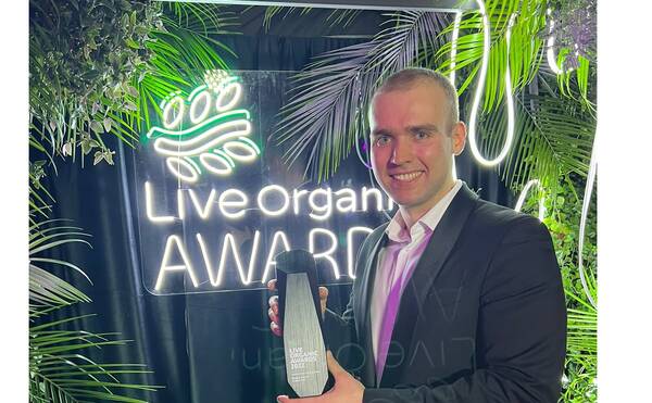 MedTech стартап выпускника Дениса Петрова VITOBOX стал победителем самой масштабной отраслевой премии Live Organic Awards 2022